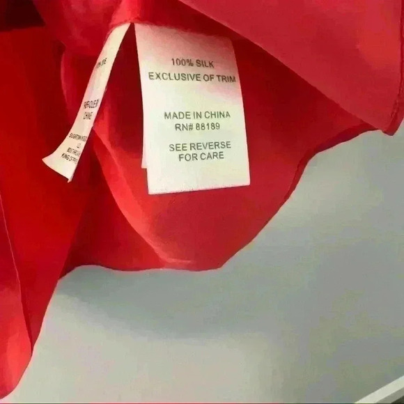 Lilly Pulitzer Silk Coral Sleeveless Blouse with Decorative Neck Size S Small - Picture 9 of 10